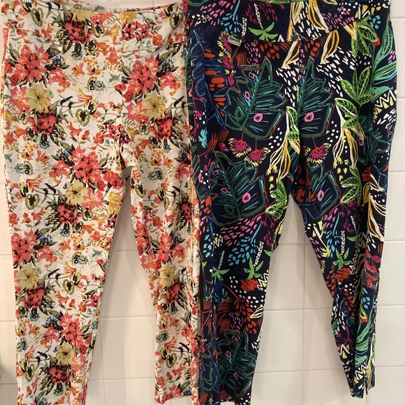 Perfect Pairs -Floral and Tropical Peck and Peck Crops Set - Picture 2 of 5